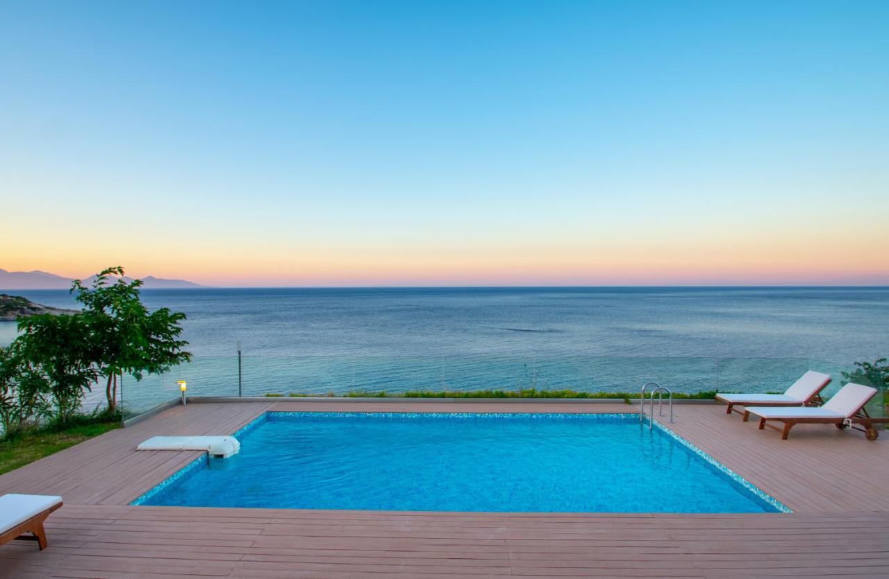 Villa Thalassa - Deja Vu Villas アギオス・ニコラオス エクステリア 写真